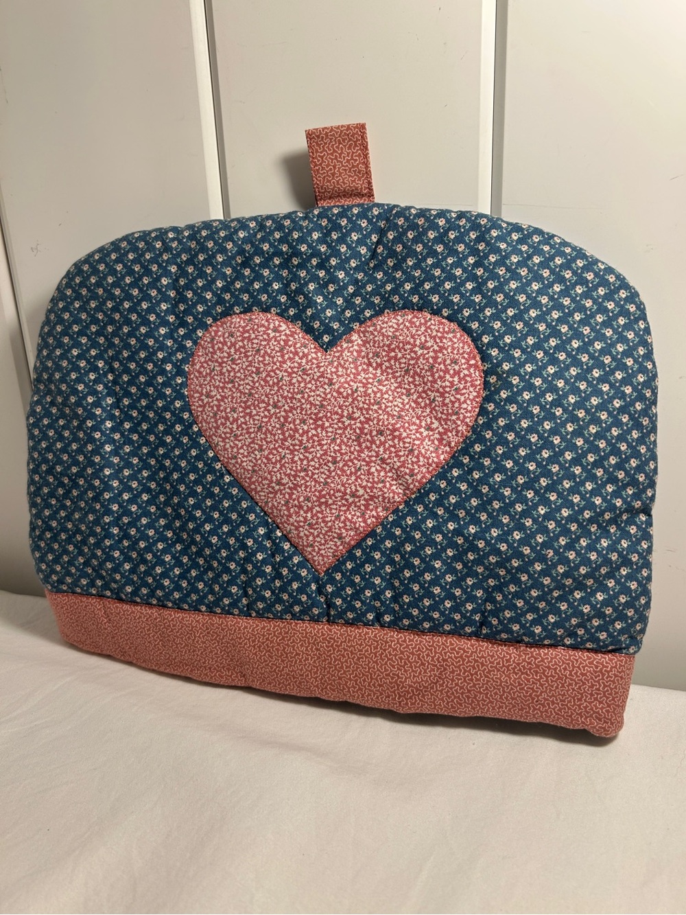Vintage quilted tea cozy cottagecore heart kitchen decor handmade Anne made NH